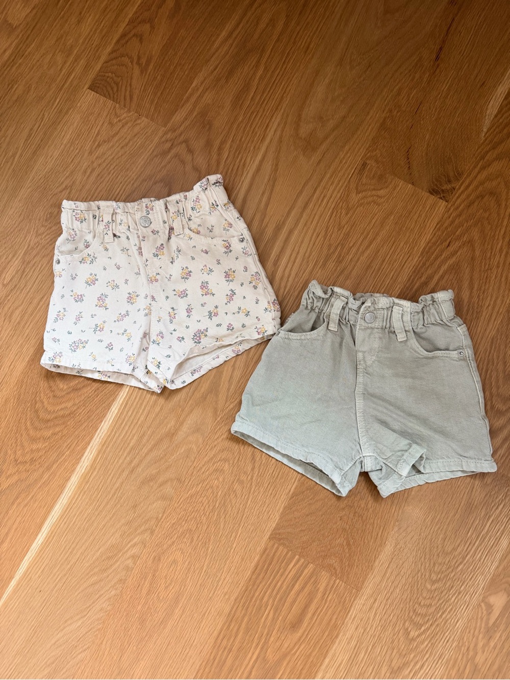 Zara Girls Floral White & Light Gray Elastic-Waist Shorts Duo